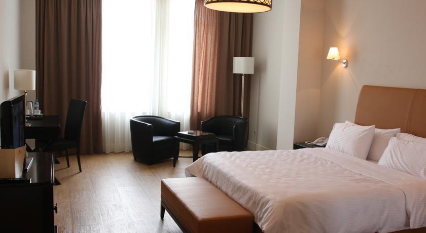 Hotel & Casino President Batumi Ngoại thất bức ảnh
